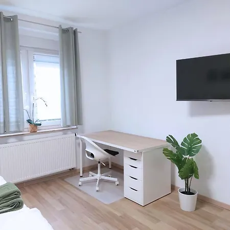 Lejlighed Platz Fuer Gruppen - 4 Schlafzimmer Mit Tv