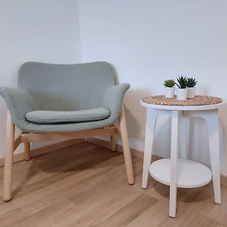 Lejlighed Platz Fuer Gruppen - 4 Schlafzimmer Mit Tv Ulm